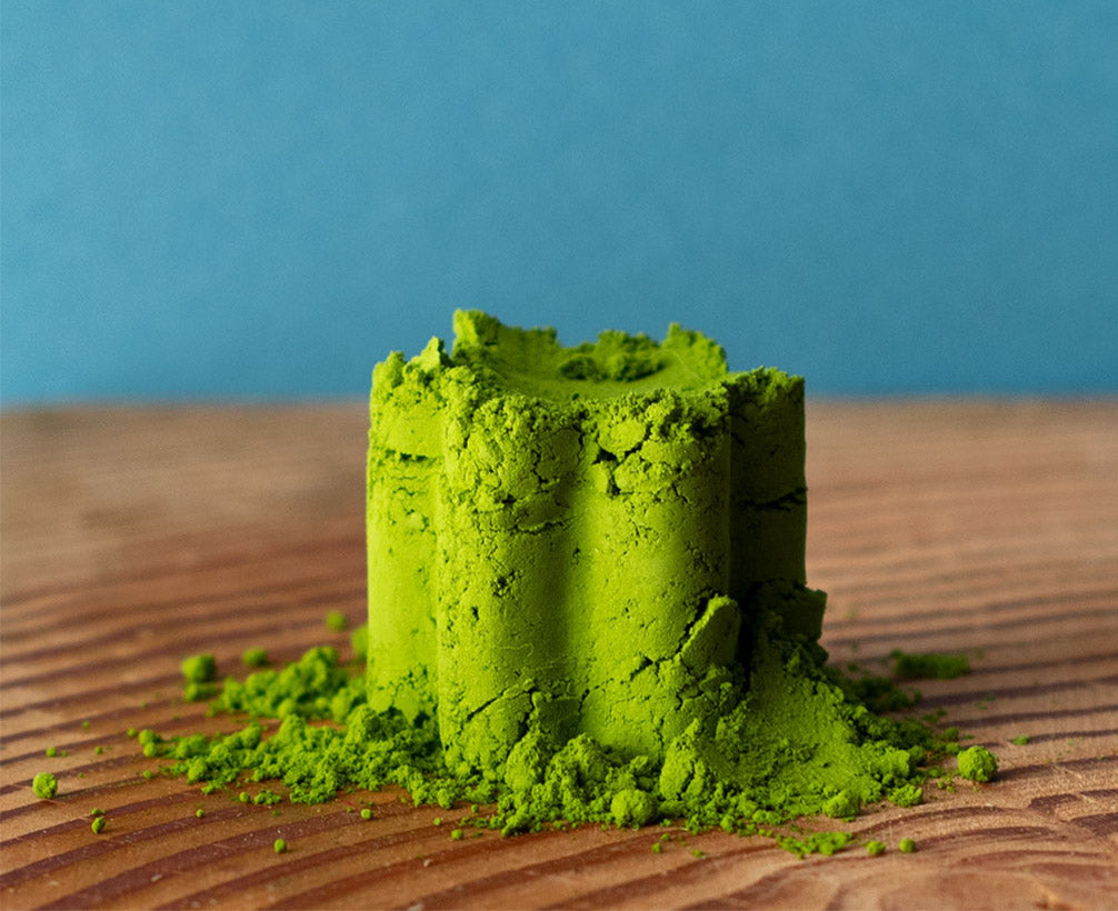 Blend Rikyu matcha power on background
